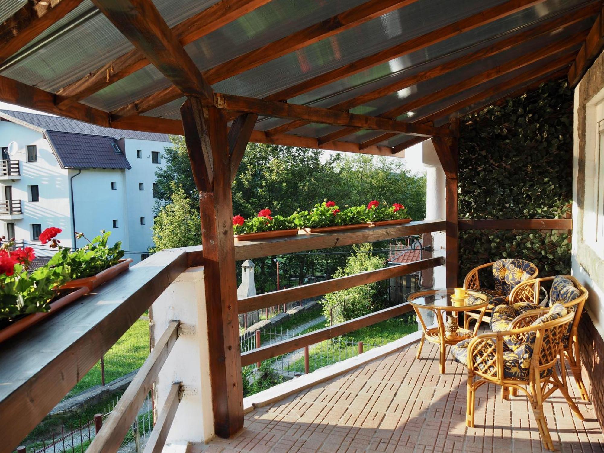 Holiday House Văliug מראה חיצוני תמונה
